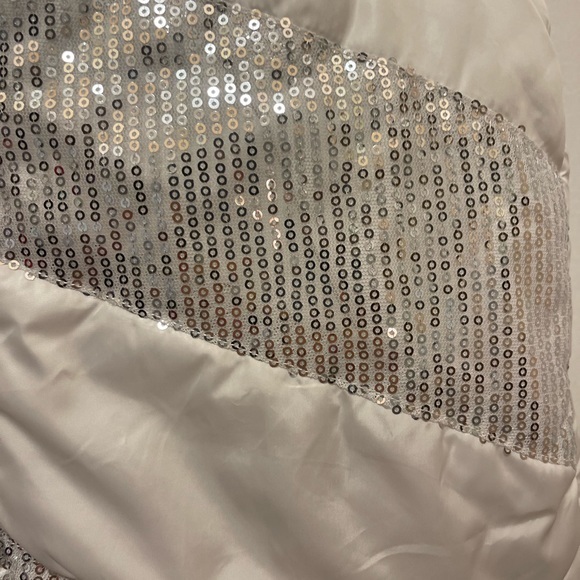 Faded Glory White With Silver Sequins Puffer Jacket NWOT - Picture 2 of 4